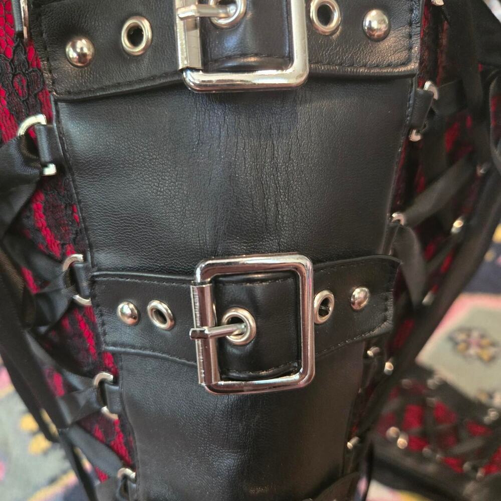 Goth lace up knee - Picture 6 of 7